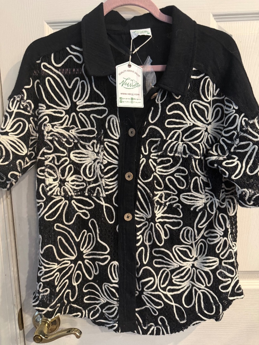NWT NEW’N  LACYSHORT SET SMALL